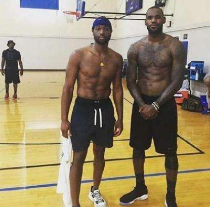 让对手手忙 让对手手忙