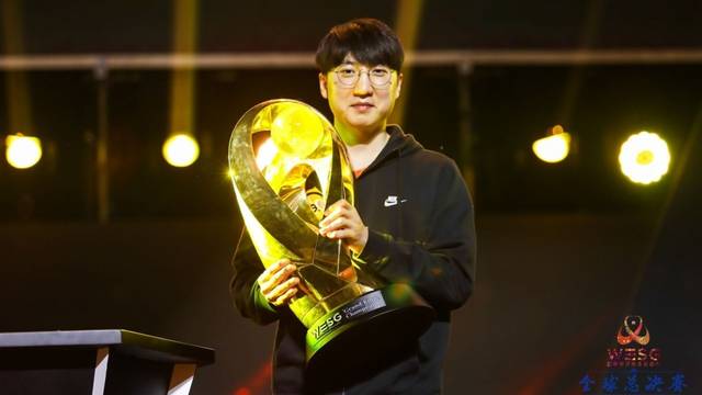 推动女足球 推动女足球