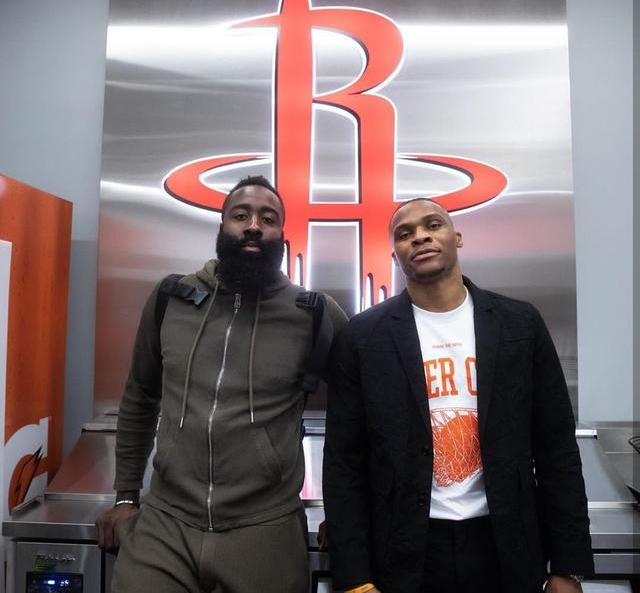 前场则通过 前场则通过