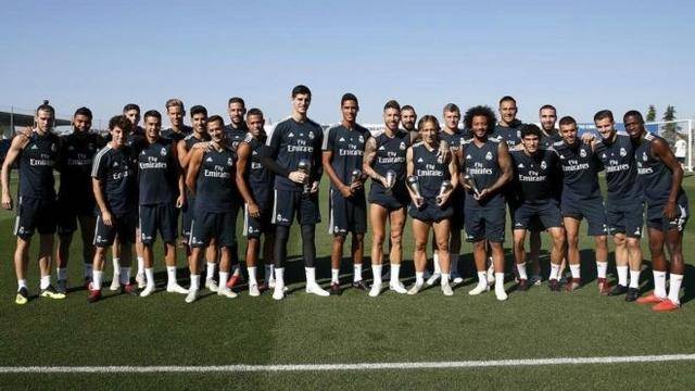 顺势拉近乃 顺势拉近乃